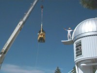 Lifting a mounting fork
into the dome